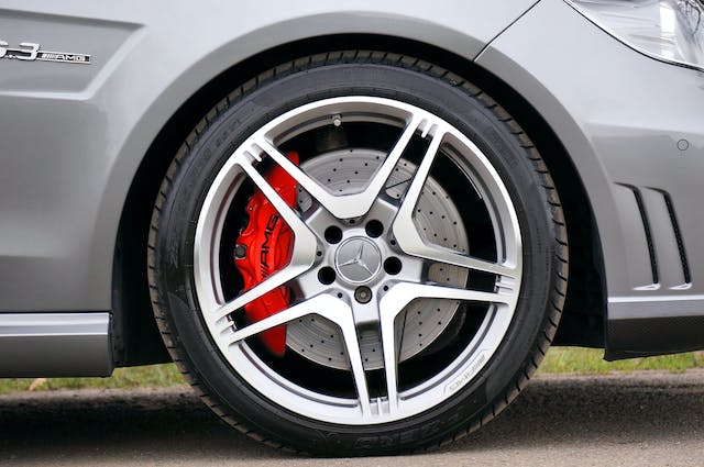 4 Things You Need To Think of When Buying a Car Tire
