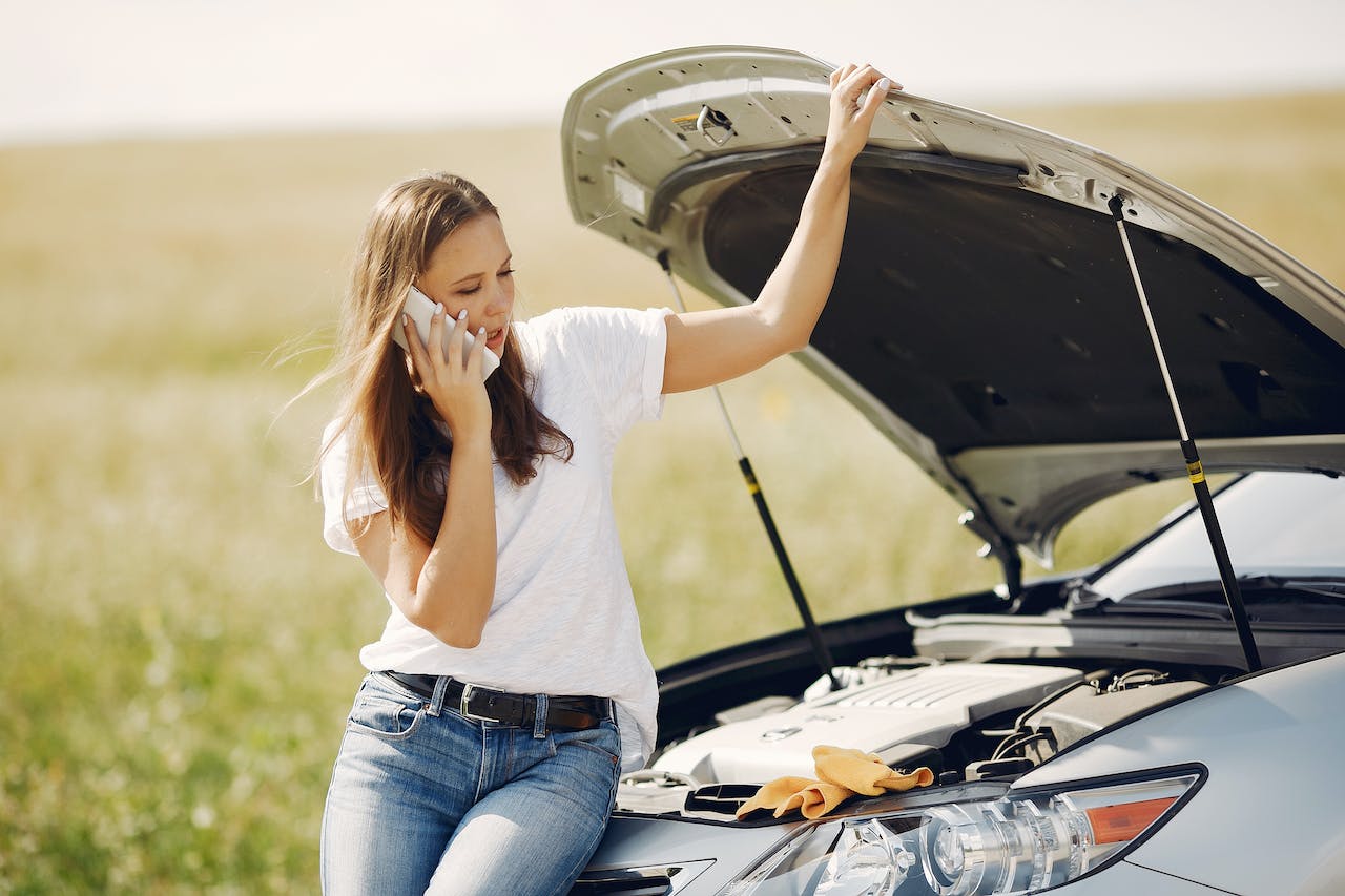 Top 4 Types of Minor Car Trouble That Lead to Major Repairs Later