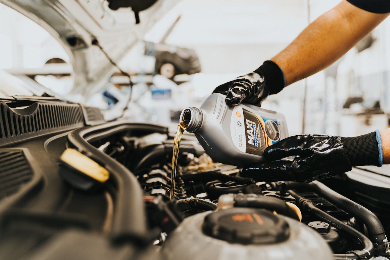 A Complete Guide on How to Change Your Car Oil