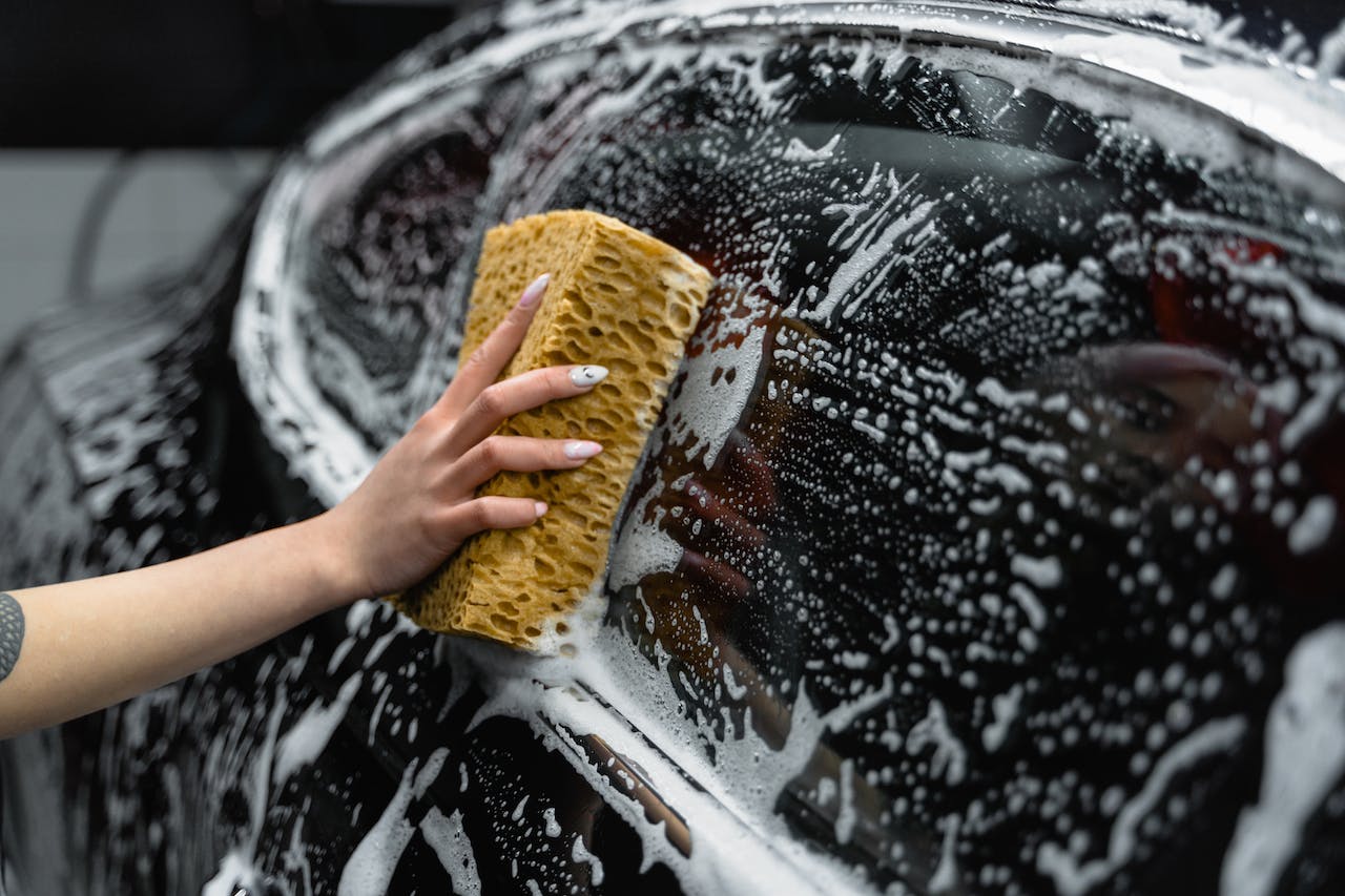 4 Reasons to Regularly Wash Your Car