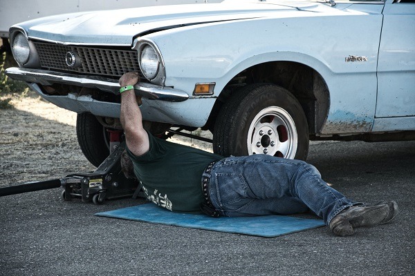 6 Qualities to Look for a Dependable Mechanic