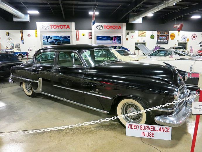 1954_Chrysler_Imperial