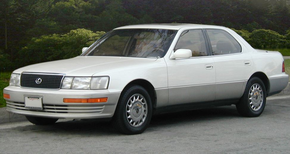 The Lexus LS 400 in 1989.