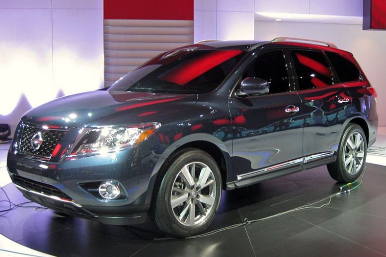 The Nissan Pathfinder has all that you are looking for in an SUV