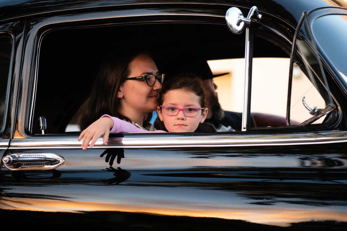 4 Ways You Can Tell that You or Your Family Should Get a New Car