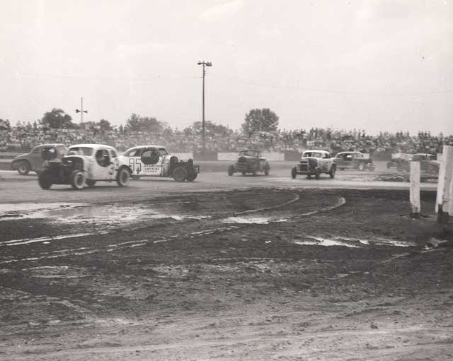 Figure 8 racing late 1940s at the Indianapolis Speedrome 