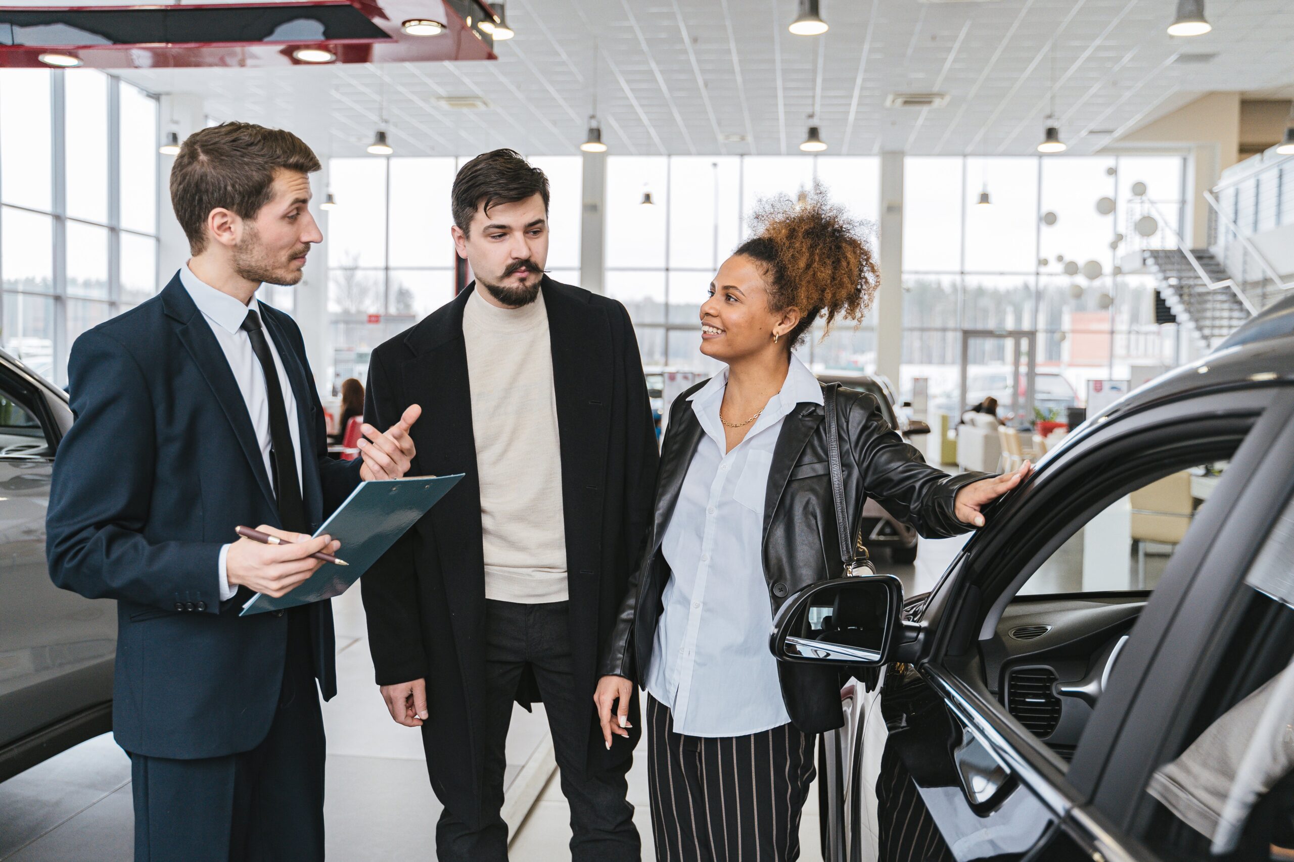 4 Benefits Of Buying From A Franchise Car Dealership