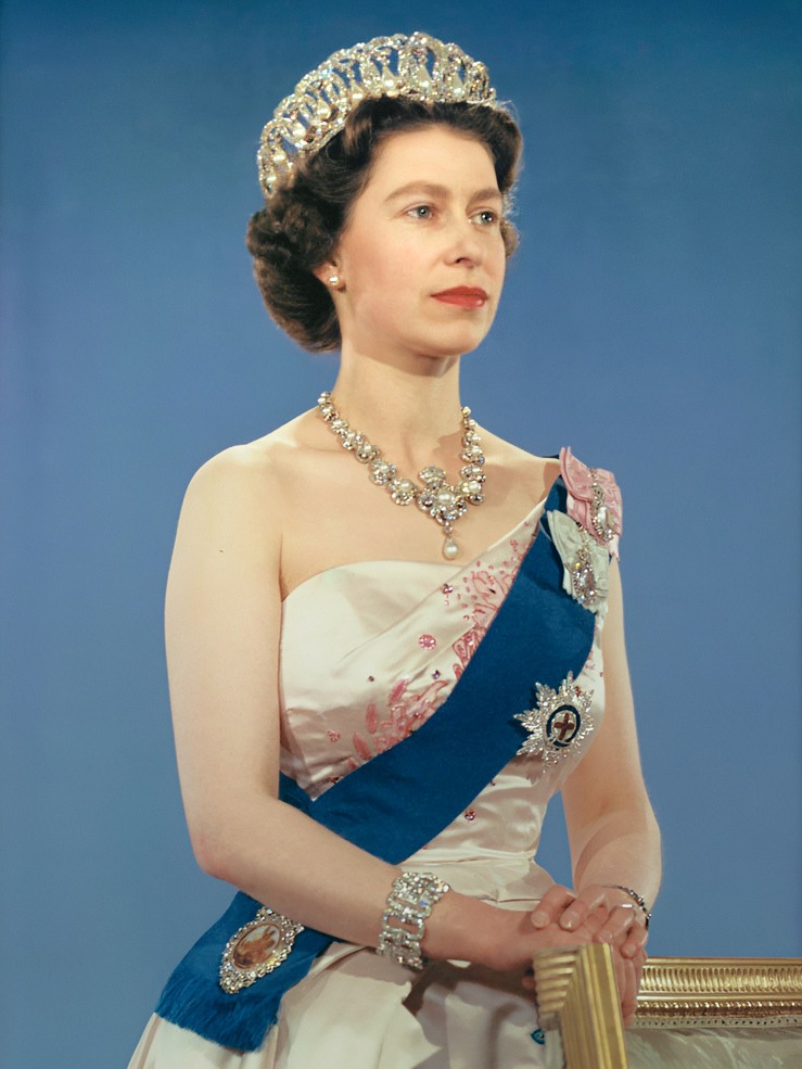 Official portrait of Queen Elizabeth II before the start of her 1959 tour