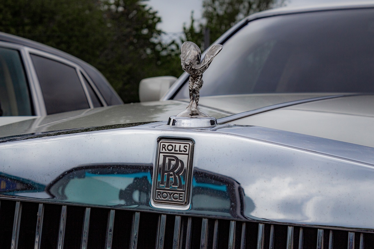 Rolls-Royce logo and emblem