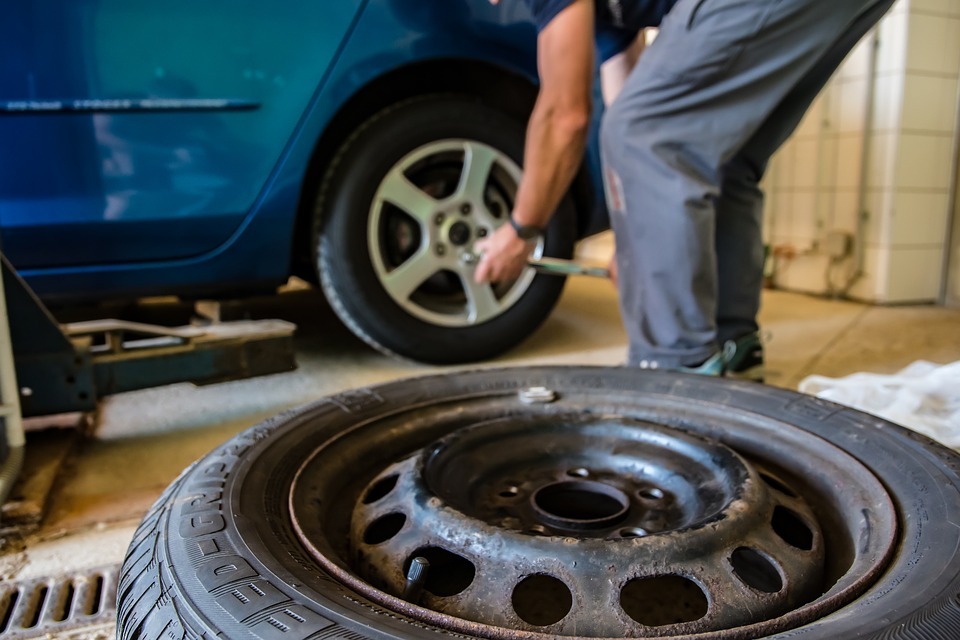 What to consider when selecting car tires