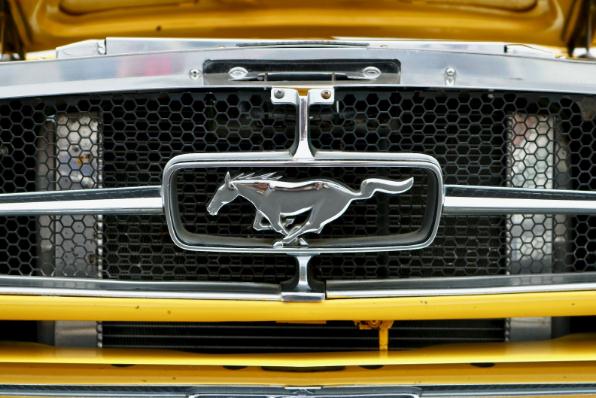 How car emblems and logos are created