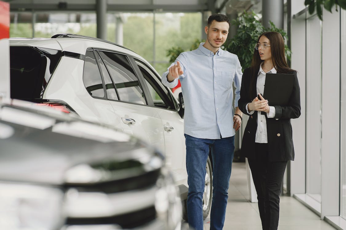 How To Hire The Right F&I Manager For Your Car Dealership
