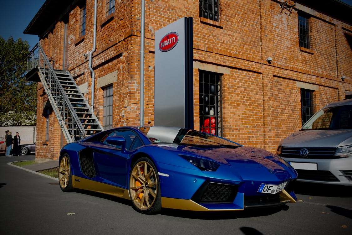 Discover the Bugatti La Voiture Noire