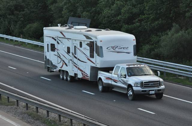 To enjoy your journey, follow these entitled points for fifth-wheel hitch installation