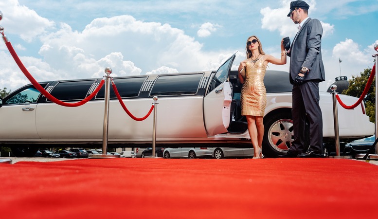 5 Top Reasons To Opt For A Limo Service
