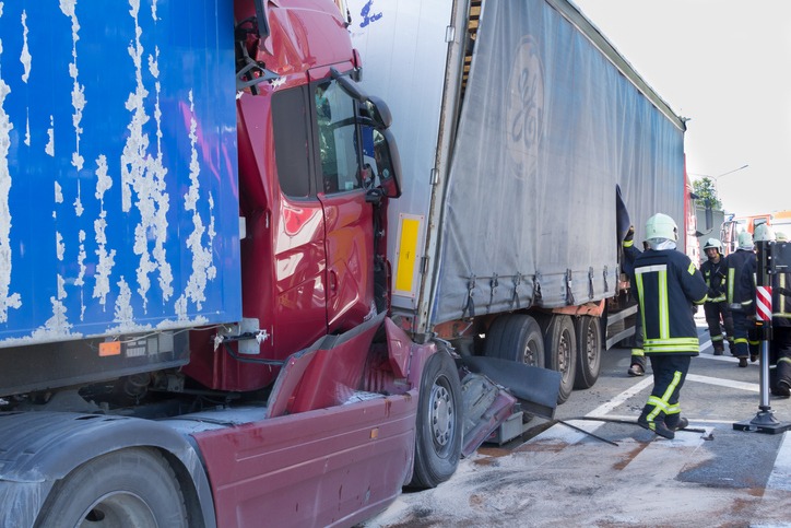 Finding the Right 18-Wheeler Truck Accident Lawyer in Houston, Texas