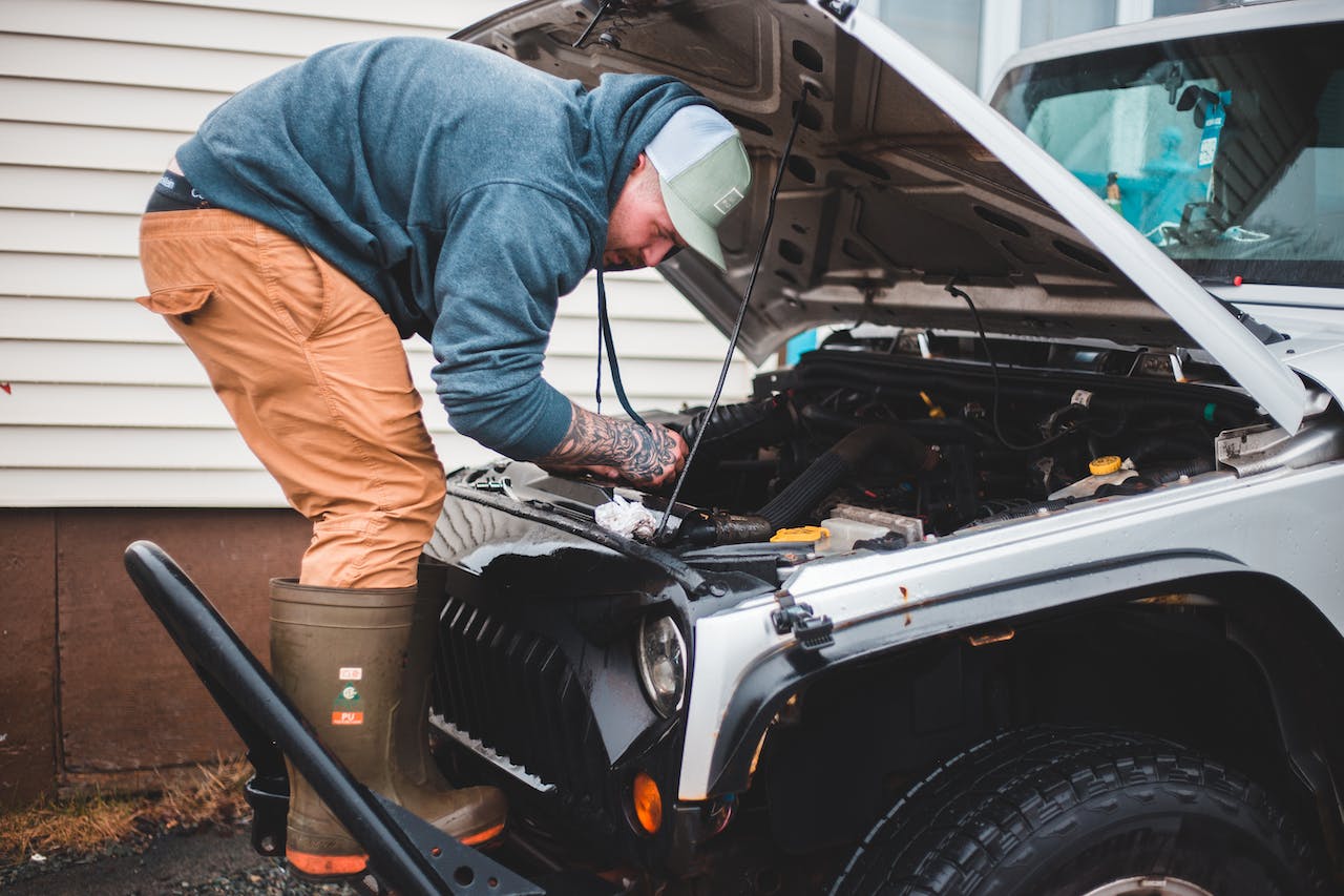 What to Know When Someone’s Working on Your Car